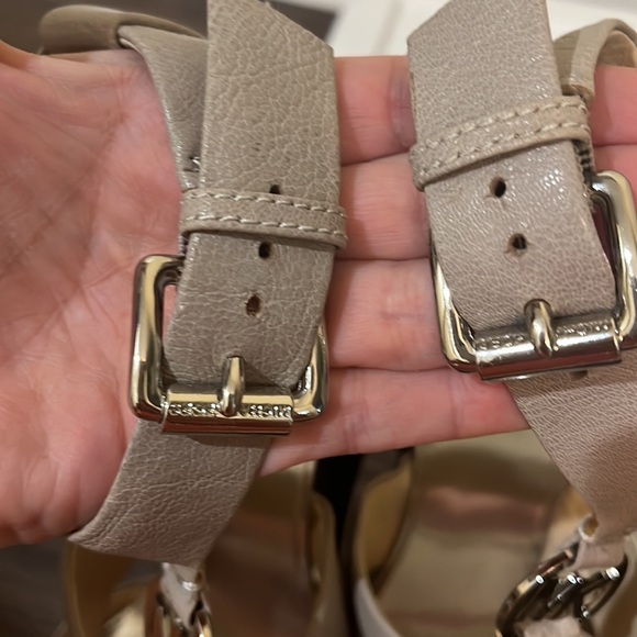 MK Taupe Silver and Black Wedges Size 8.5 - Picture 6 of 13